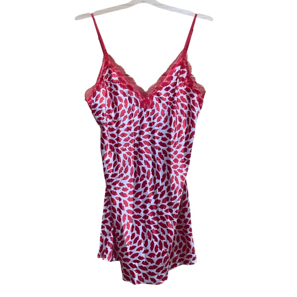 Victoria's Secret Cami Babydoll Slip Red Lips Lace Trim Sleepwear Lingerie‎ M